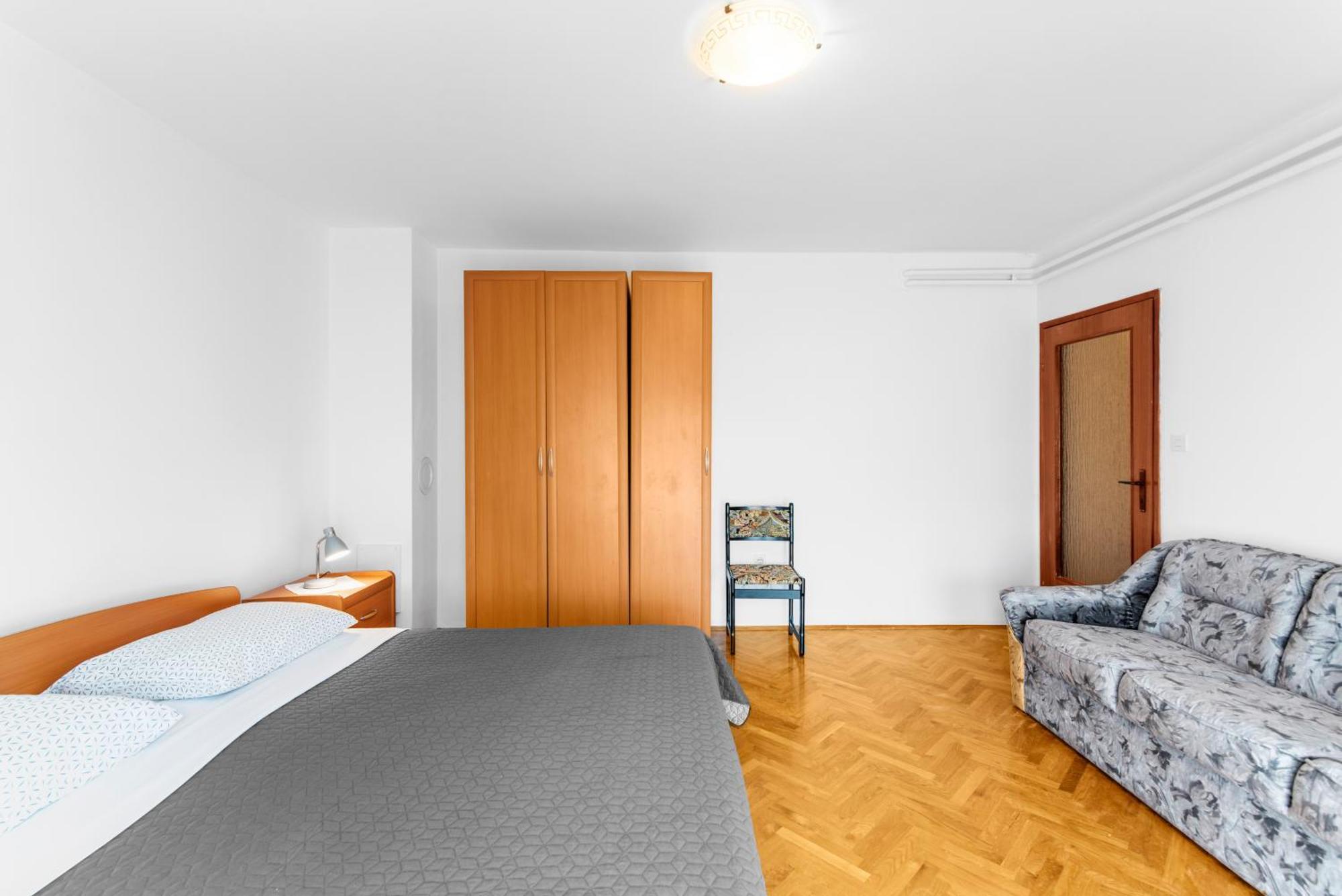 Apartments Feniks 波雷奇 外观 照片